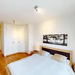 2-bedroom, 2-bathroom Apartment, Parking & View - - Cd20-3f