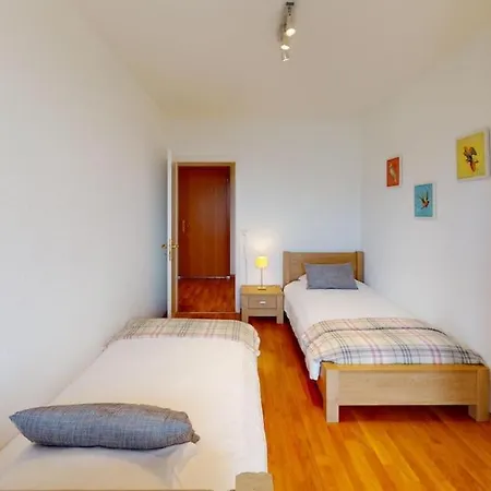 2-bedroom, 2-bathroom Apartment, Parking & View - - Cd20-3f Διαμέρισμα