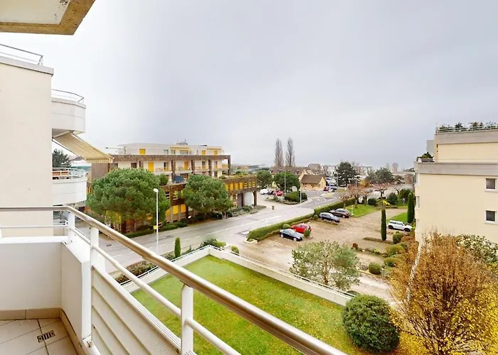 2-bedroom, 2-bathroom Apartment, Parking & View - - Cd20-3f