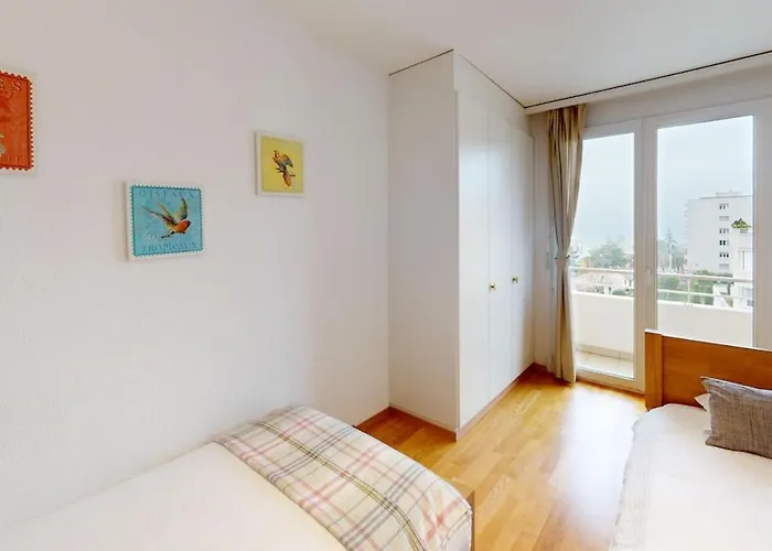 2-bedroom, 2-bathroom Apartment, Parking & View - - Cd20-3f Appartement