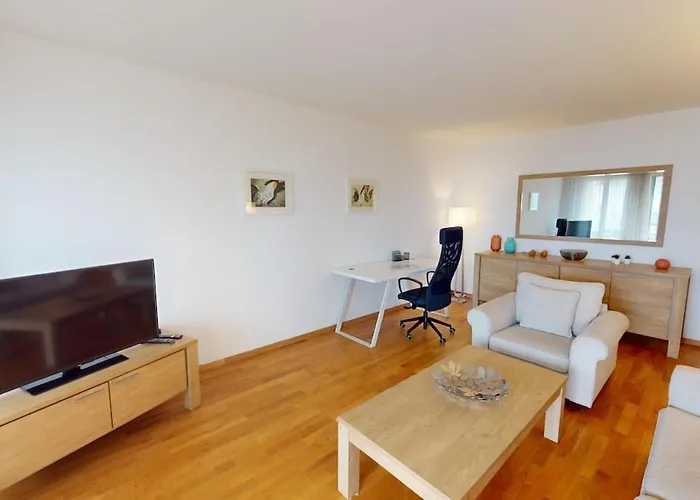 2-bedroom, 2-bathroom Apartment, Parking & View - - Cd20-3f Appartement Pully