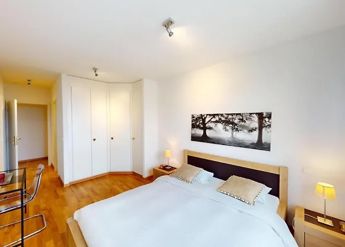 2-bedroom, 2-bathroom Apartment, Parking & View - - Cd20-3f