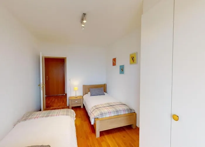 Apartament 2-bedroom, 2-bathroom Apartment, Parking & View - - Cd20-3f *